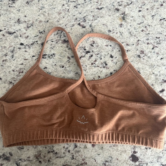 Beyond Yoga Slim Racer Bra - Picture 2 of 4